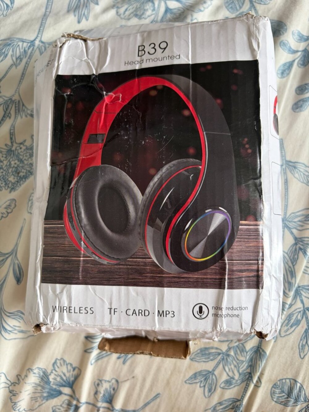 B39 Wireless Bluetooth Headphones Over Ear Headset Mic TF Card MP3 New - Picture 3 of 3